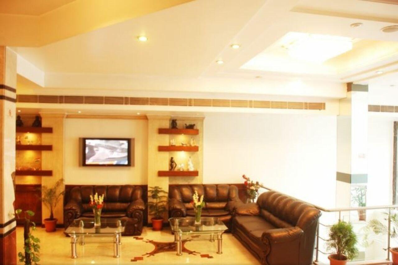 Hotel Shipra International Nuova Delhi Esterno foto