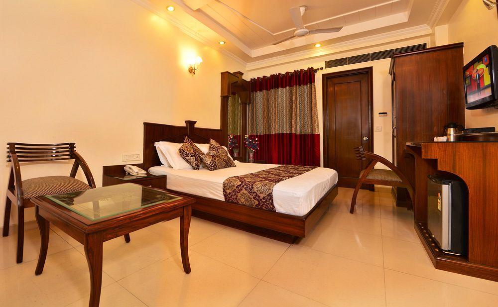Hotel Shipra International Nuova Delhi Esterno foto