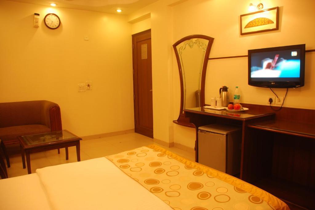 Hotel Shipra International Nuova Delhi Esterno foto
